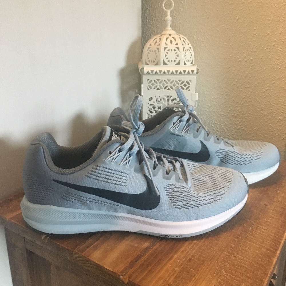 Nike tennis Shoes 👟